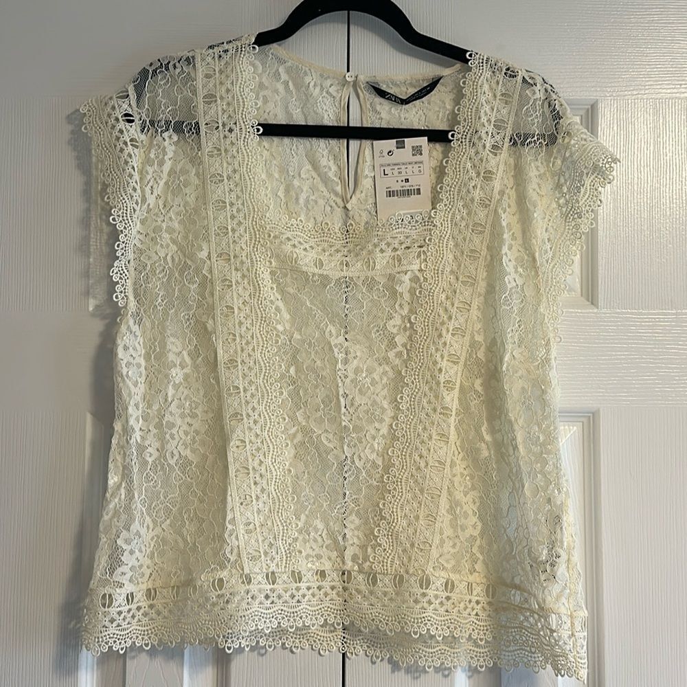Zara Women’s Ivory Square Neckline All Lace Top